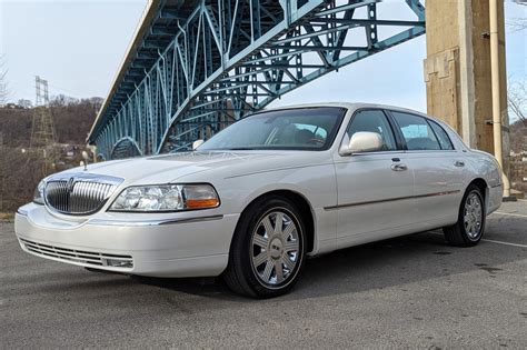 2003 lincoln town car cartier l|2003 lincoln town car reliability.